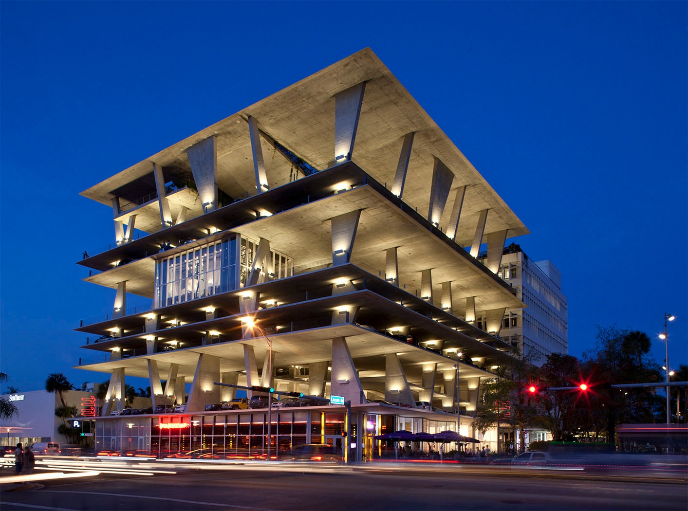 Multi-level concrete architectural structure, 1111 Lincoln Road